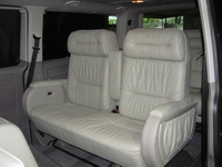 VOLKSWAGEN CARAVELLE V6 3.2 AT ปี 2008 สีดำ  SUNROOF แอร์ดิจิตอลสภาพดีมากพร้อมใช้ราคาสุดพิเศษ