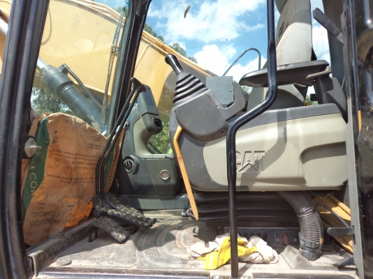 ขายเเบคโฮ CAT320D เครื่องคอมมลเรล