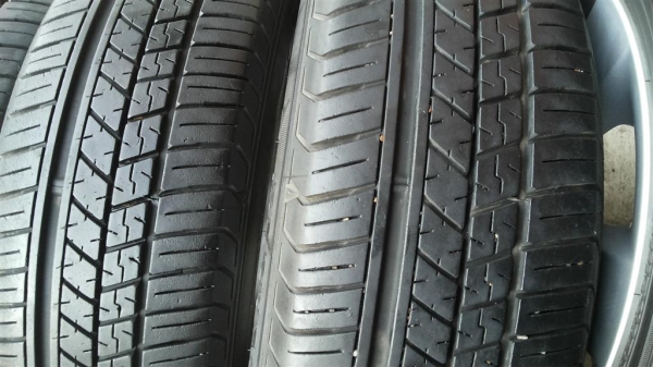 ล้อแม็กซ์ nissan march ขอบ15 พร้อมยางใช้งานมาน้อย