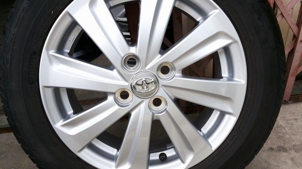 ล้อแม็กซ์ป้ายแดง Toyota Vios Yaris ยาง dunlop 185 60 15 ปี2015 ใหม่ๆ สวยปิ๊ง