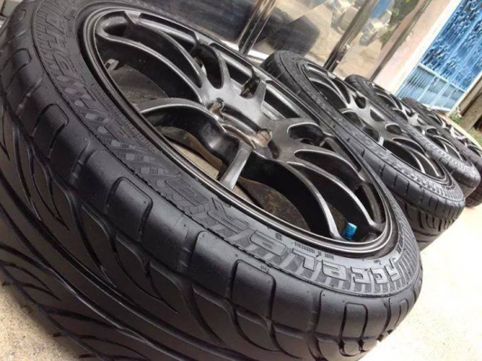 ADVAN RS 17" ADVAN RS 17"