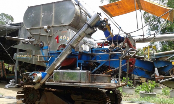 ขายรถเกี่ยวข้าว พิมาย