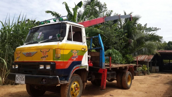 ขายด่วนหกล้อHINO KM310ติดเครน3ตันราคาไม่แพงสภาพพร้อมใช้โทร0843923995