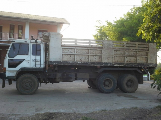 ฝากขายด่วน MITSUBISHI FUSO TDชีเลียน1809 10เกียร์ สนใจติดต่อ 086-2007977