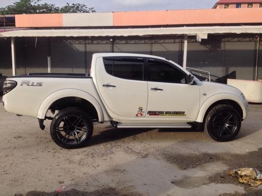 ขายดาวน์ triton 4 ประตูยกสูง ปี 2008 ตัว top เกียร์ auto ขายดาวน์ triton 4 ประตูยกสูง ปี 2008 ตัว top เกียร์ auto