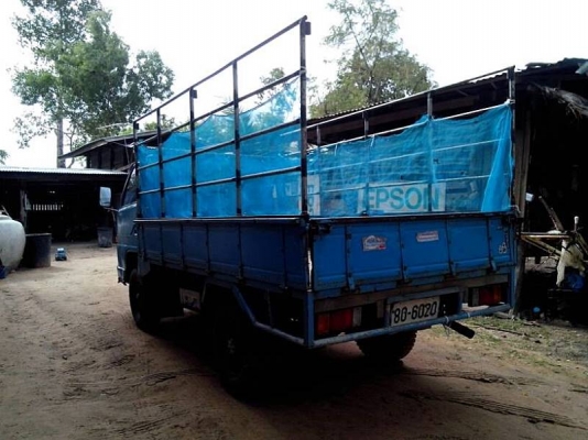 ISUZU NKR 85แรง 4ล้อกลาง เครื่องดี แคชซีสวย ยางดี ภายในสวย เกียร์สั้น เอกสารพร้อมโอน