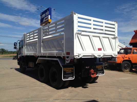 สั่งได้ครับ 10 ล้อ ISUZU DECA เครื่อง 240-320 แรงม้าระบบน้ำมัน กระบะดั้มพ์ดิน ยาว 6 เมตร สูง 1.50 เมตร กว้าง 2.50 เมตร ดั้มพ์ 15 ตัน พร้อมทะเบียนครับ