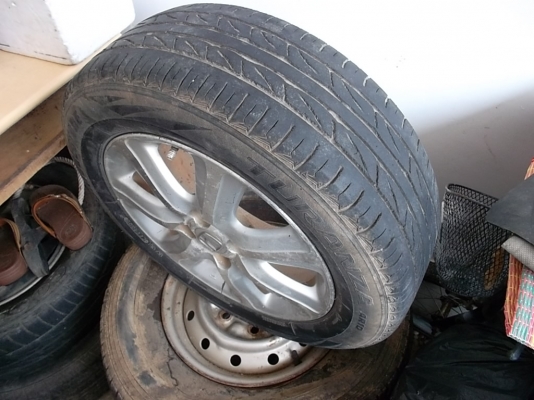 แม็คพร้อมยางHONDA,เอาไว้ทำล้ออะหลั่ย มีวงเดียว แม็คพร้อมยางHONDA,เอาไว้ทำล้ออะหลั่ย มีวงเดียว