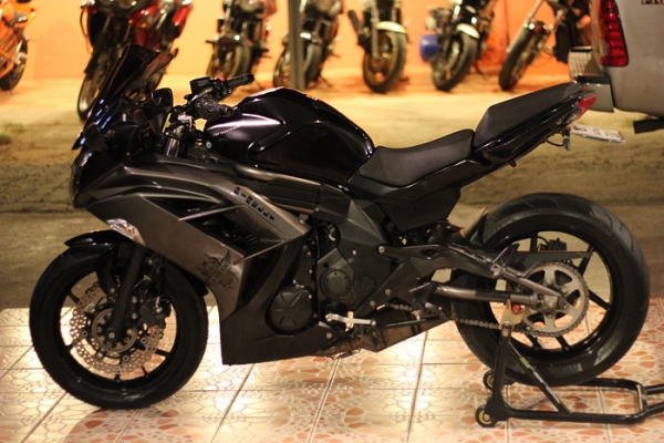 <เอิร์ท พิดโลก>ขาย NINJA 650 ปี2012
