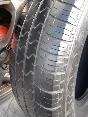 195R14 BRIDGESTONE LEO 677 และ FIRESTONE CV900 มี 2 เส้น โทร.081-427-3941 195R14 BRIDGESTONE LEO 677 และ FIRESTONE CV900 มี 2 เส้น โทร.081-427-3941