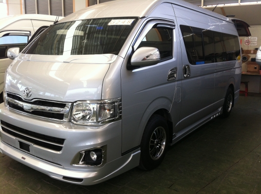 รถตู้ดีเซลป้ายแดง วีไอพีเต็ม