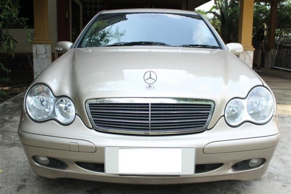 ขายถูกๆ งดพ่อค้า เบนซ์ตาถั่ว เจ้าของขายเอง เครื่องฝาดำ ออกรถที่DaimlerChrysler ปลายปี2003