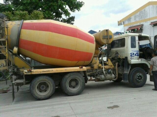 ขายรถโม่ปูนNISSAN UD 290แรง โม่ 7 คิว LT