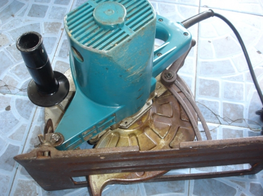 ขายเลื่อยวงเดือน MAKITA 9นิ้ว(ของเเท้)รุ่น 5900B