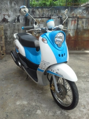 Fino ลายปารีส สีฟ้าขาว รถปี55 เครื่องเดิมๆ สวยๆราคาถูกครับ