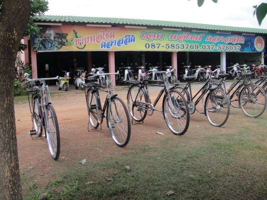 ขายจักรยานโบราณ มีให้เลือกหลายคันหลายราคา ขายจักรยานโบราณ มีให้เลือกหลายคันหลายราคา