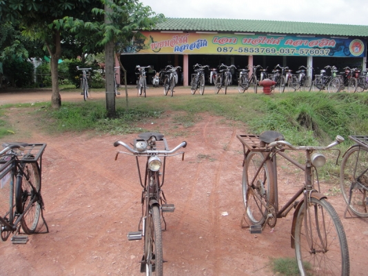 ขายจักรยานโบราณ มีให้เลือกหลายคันหลายราคา ขายจักรยานโบราณ มีให้เลือกหลายคันหลายราคา