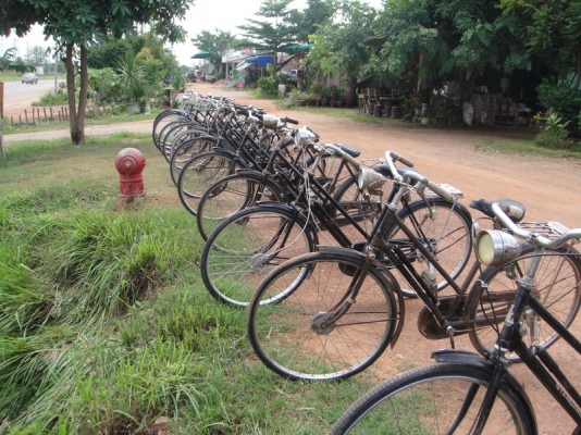 ขายจักรยานโบราณ มีให้เลือกหลายคันหลายราคา ขายจักรยานโบราณ มีให้เลือกหลายคันหลายราคา