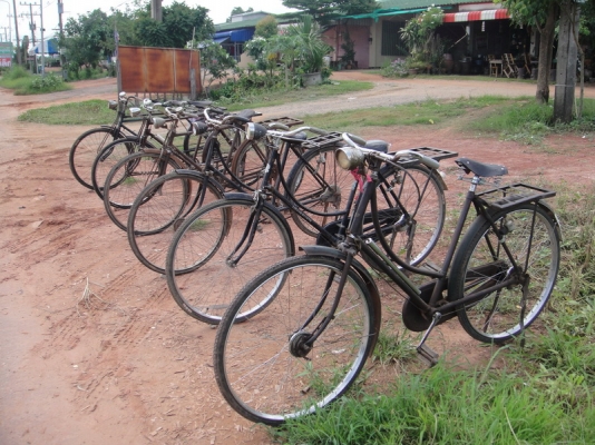 ขายจักรยานโบราณ มีให้เลือกหลายคันหลายราคา ขายจักรยานโบราณ มีให้เลือกหลายคันหลายราคา
