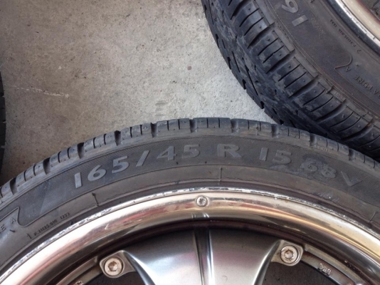 ขายล้อขอบ 15x5ครึ่ง 4/100 พร้อมยางดึงแนวยุ่น 165/45/15 ขายล้อขอบ 15x5ครึ่ง 4/100 พร้อมยางดึงแนวยุ่น 165/45/15