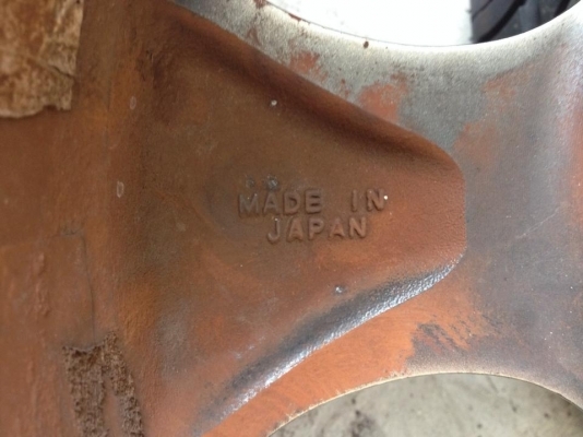 ขายล้อขอบ 15x5ครึ่ง 4/100 พร้อมยางดึงแนวยุ่น 165/45/15 ขายล้อขอบ 15x5ครึ่ง 4/100 พร้อมยางดึงแนวยุ่น 165/45/15