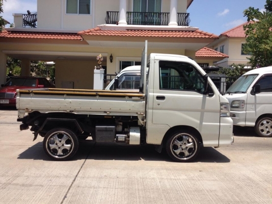 ขายล้อขอบ 15x5ครึ่ง 4/100 พร้อมยางดึงแนวยุ่น 165/45/15 ขายล้อขอบ 15x5ครึ่ง 4/100 พร้อมยางดึงแนวยุ่น 165/45/15