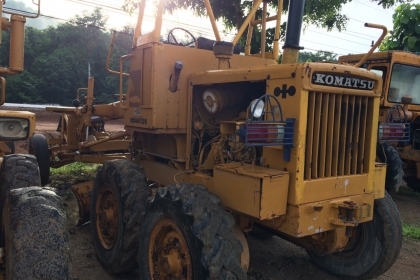 รถเกรด KOMATSU  GD28AC-1 เก่านอกยังไม่ใช้ในไทย