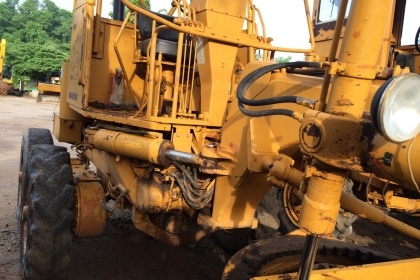 รถเกรด KOMATSU  GD28AC-1 เก่านอกยังไม่ใช้ในไทย