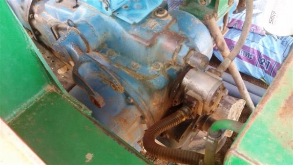 รถไถฟอร์ด77T2กรองใหญ่เฉพาะตัวรถและคานหน้าแปลงสำหรับคีบอ้อย รถไถฟอร์ด77T2กรองใหญ่เฉพาะตัวรถและคานหน้าแปลงสำหรับคีบอ้อย