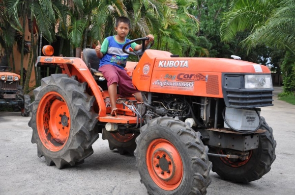 ขาย KUBOTA L2808 4WD ขับ4ล้อ แรงสะใจอุปกรณ์ครบทำงานสมบูรณ์ทุกระบบ 129,000 เท่านั้น!!