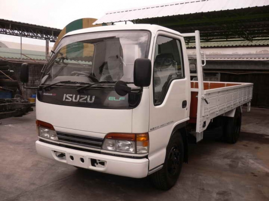 รถบรรทุก isuzu 4 ล้อ ขายด่วน ปิดโกดังค่ะ