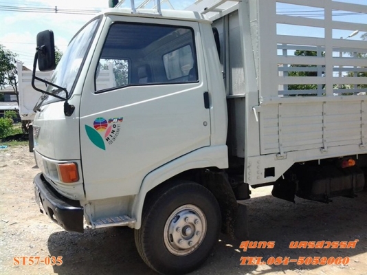 ขายด่วน รถบรรทุก 6 ล้อ HINO  117 แรง  รถห้างแท้ ช่วงยาว 5.5M รถสภาพสวย พร้อมใช้ ราคาสุดคุ้ม