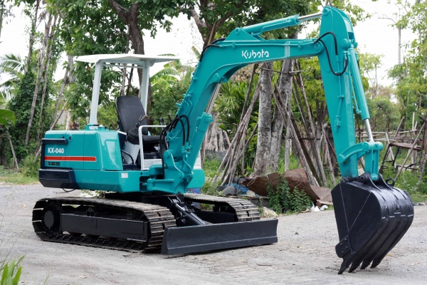 ขายแม็คโคร KUBOTA KX-040 (เทียบเท่า KOMATSU PC40) ติดต่อ 086-775-7900, 086-324-1992