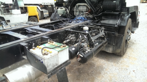 ขาย 6 ล้อ ISUZU FRM240 ปี 2012 คัซซียาว 7.6 เมตร