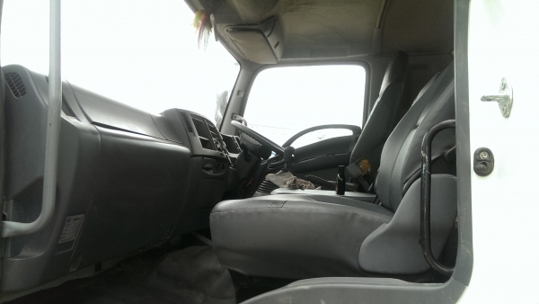 ขาย 6 ล้อ ISUZU FRM240 ปี 2012 คัซซียาว 7.6 เมตร