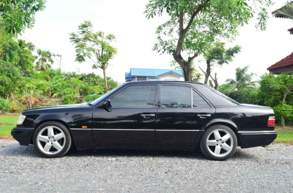 BENZ E220 ปี95 เครื่องเดิม AUTO LPG หัวฉีด