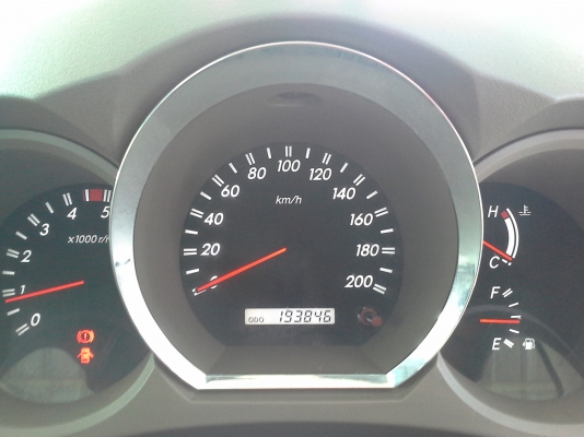 TOYOTA FORTUNER 3.0 D-4D ปี 05