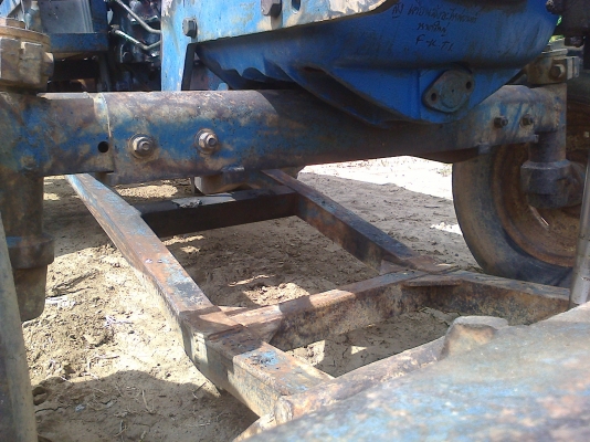 ขายฟอร์ด 6600 เครื่องเสื้อลาย  ดันหน้าผาน 7 พร้อมใช้