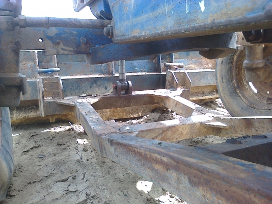 ขายฟอร์ด 6600 เครื่องเสื้อลาย  ดันหน้าผาน 7 พร้อมใช้