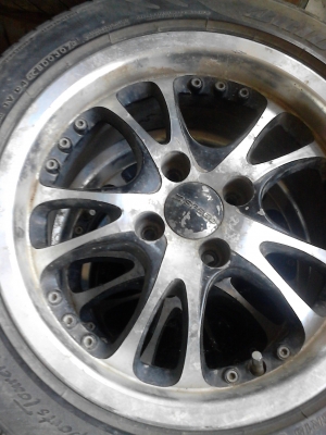 แม๊ก 4 รู 100 มม. พร้อมยางBRIDGESTONE 185/55R15 T.081-427-3941 แม๊ก 4 รู 100 มม. พร้อมยางBRIDGESTONE 185/55R15 T.081-427-3941