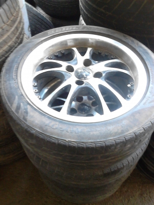 แม๊ก 4 รู 100 มม. พร้อมยางBRIDGESTONE 185/55R15 T.081-427-3941 แม๊ก 4 รู 100 มม. พร้อมยางBRIDGESTONE 185/55R15 T.081-427-3941