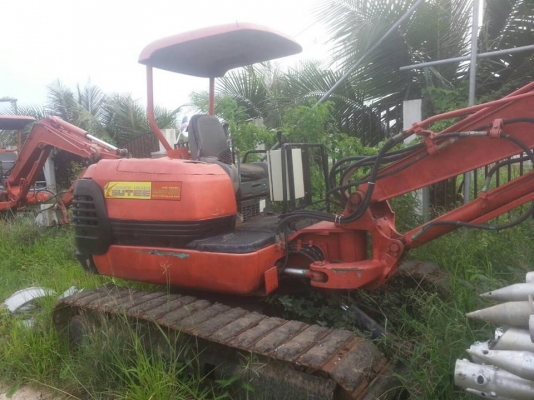 รถตักหน้าหลังขุด Komatsu PC45r-8 สภาพเยี่ยม พร้อมใช้งาน 090-268-2646