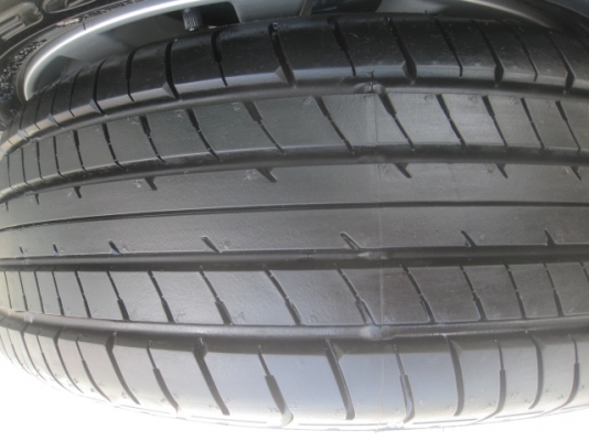 ขายล้อแม็กป้ายแดง Mitsu attarge 15" พร้อมยางปี13  สนใจติดต่อเล็กคลองสามครับ 081-3747940