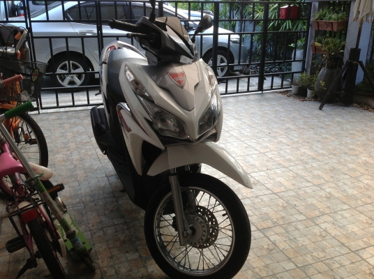 HONDA CLICK 125i HONDA CLICK 125i