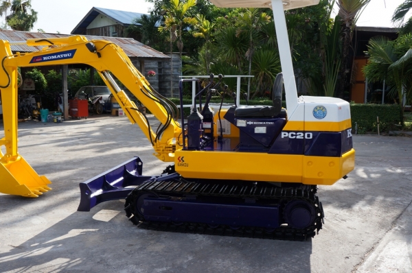 KOMUTSU PC20-6 ปรับสภาพพร้อมใช้