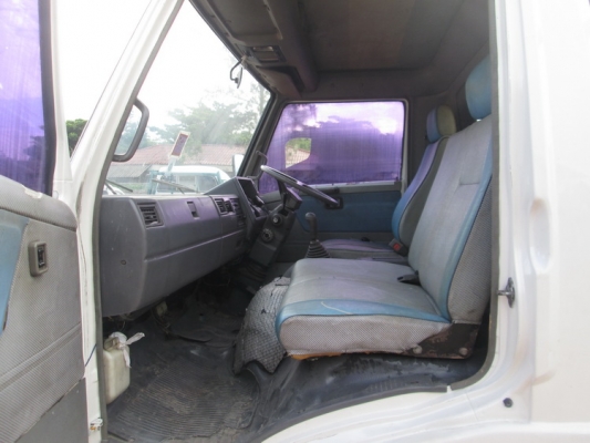 ขาย รถ 6 ล้อ ติดเครน  HINO FC 2 W  NGV เครื่อง 140 แรง