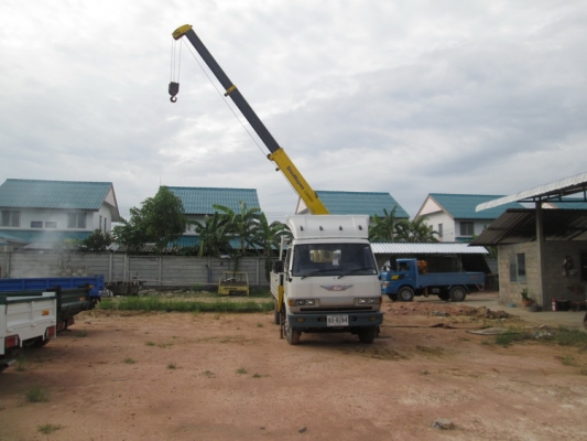 ขาย รถ 6 ล้อ ติดเครน  HINO FC 2 W  NGV เครื่อง 140 แรง