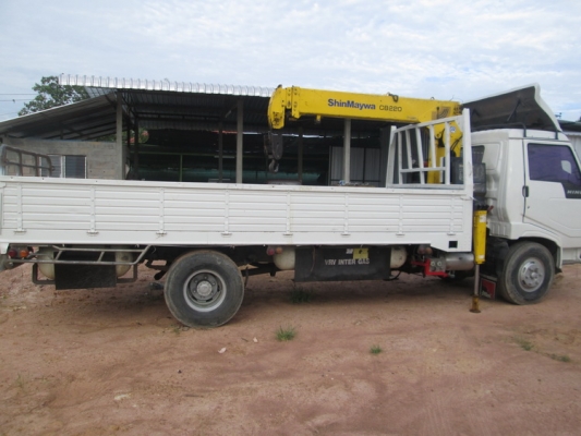 ขาย รถ 6 ล้อ ติดเครน  HINO FC 2 W  NGV เครื่อง 140 แรง