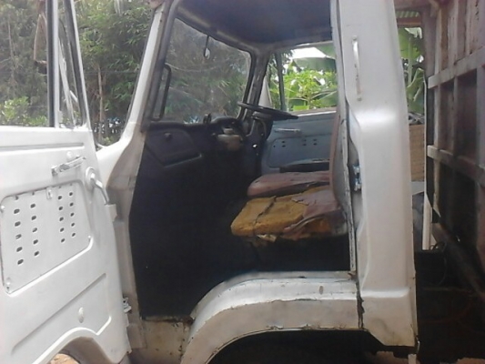ขายดั้มหกล้อ ฮีโน่km310  เอกสารเล่มทะเบียนครบถ้วนถูกๆครับ ติดต่อกาญจน์0879163513