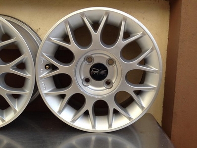 แม็กซ์ 14 นิ้ว 4รู100 ไม่มีดุ้ง ไม่มีคด สภาพตามรูปเลยครับ ตจว ส่งได้